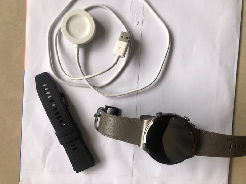 Huawei watch GT2 pro with box complete accessories, slightly used, lik 6