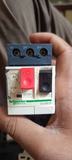 Schneider moter circuit breaker
