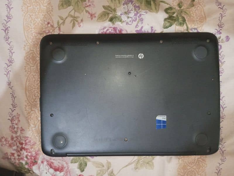 HP stream book ddr 4 gb ram ROM 128 streem book not chrome book 2