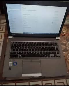 toshiba laptop with 8gb ram with  ssd 4 to 5 hours battery timing