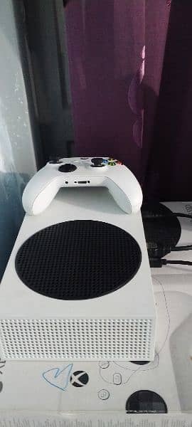 Xbox Series S with box 1