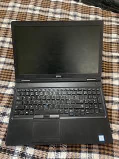 DELL Latitude 5580 laptop - 17 inch screen