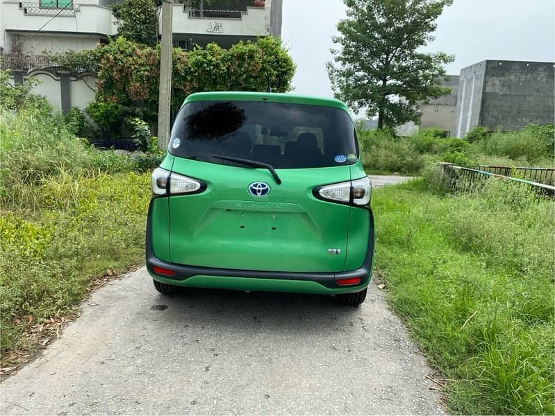 Toyota Sienta 2018 4