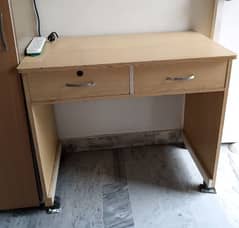Office Table with 2 draws