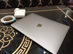 MacBook Pro2017,Core i7,13"Ratina Display 1TB SSD, CTO Model