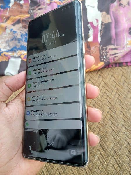 INFINIX ZERO 30 8+8/256 GB 9