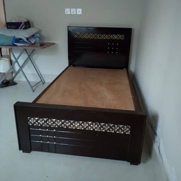 single bed size 3.5*6.5 10 sall guaranty home delivery fitting free 6