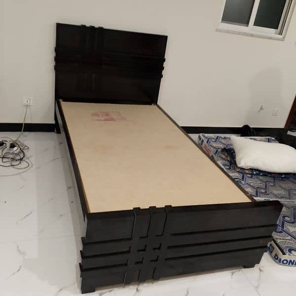 single bed size 3.5*6.5 10 sall guaranty home delivery fitting free 17