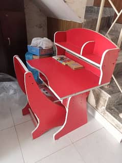 kids Study Table for sale