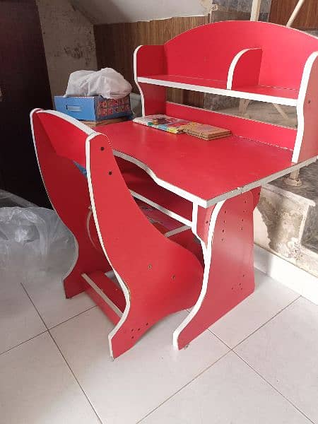 Study Table for Kids 4