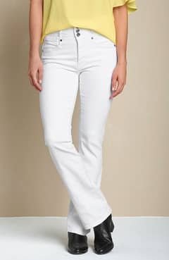 Ladies jeans Stock available around 400 pieces