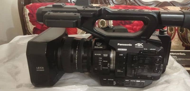 2 piece sony nx100 camcorders and 4 piece Panasonic ux90 4k camcorders 1