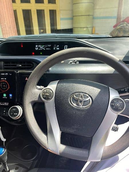 Toyota Aqua 2015 5