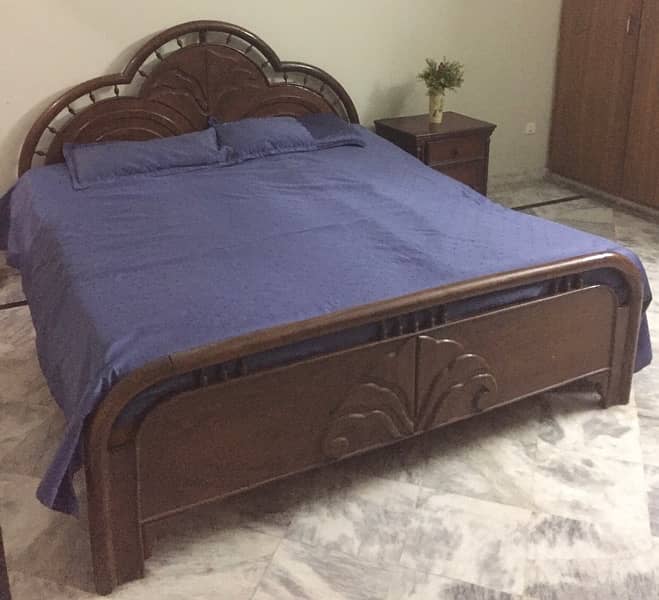 King Bed/Wooden Bed 1