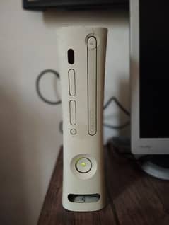 Xbox 360 with 3 wireless controllers. 500 GB.