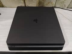 PLAY STATION 4  "500 Gb" 0