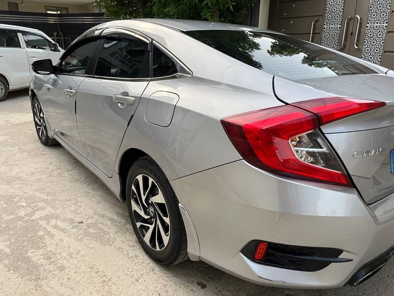 Honda Civic Oriel 2018 2