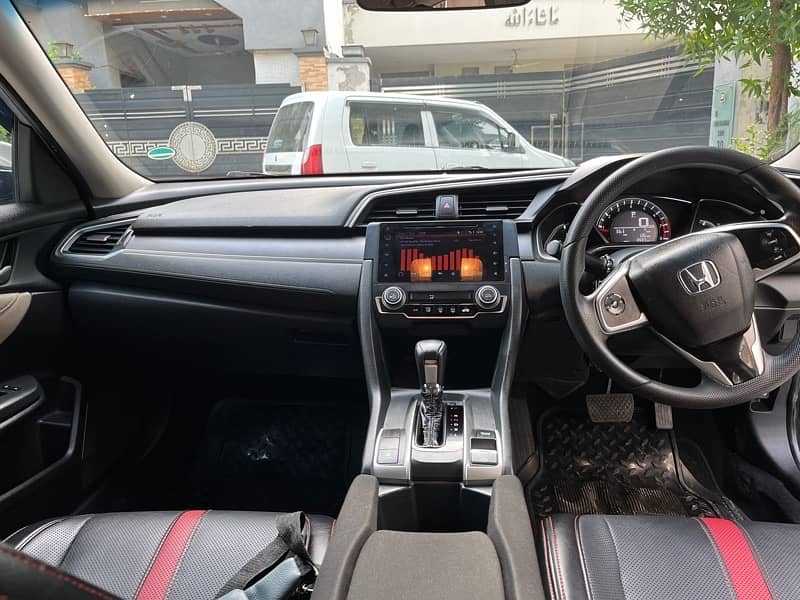 Honda Civic Oriel 2018 8