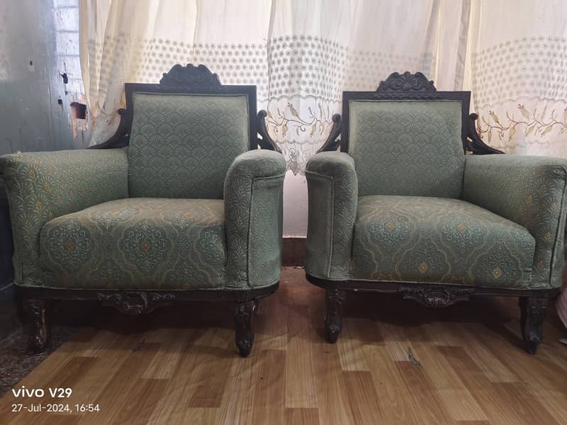 5 seater sofa set for sell. 5