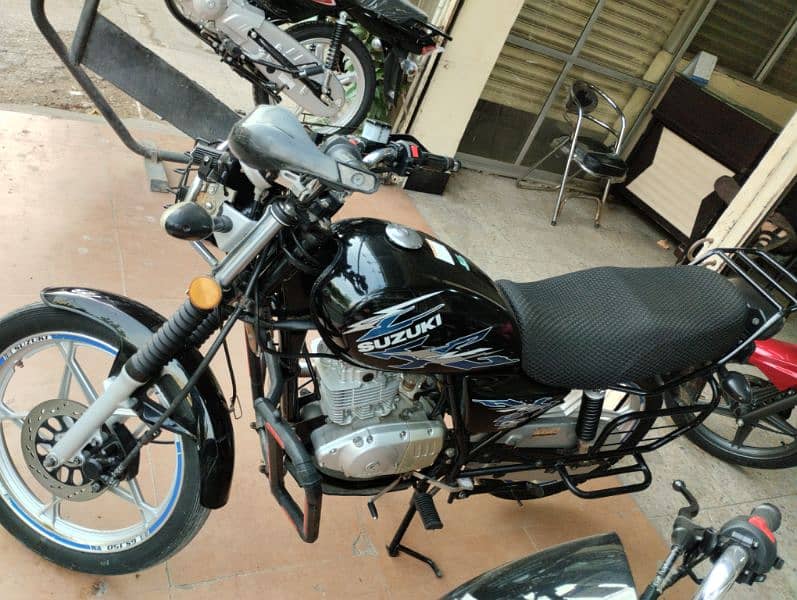 SUZUKI GS-150SE 2022 MODEL WITH EXTRA ACCESSORIES & JUMBO PACKAGE 2
