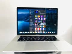 Apple MAcBook Pro 2018 Core i7/12GB RAM/512GB SSD/15" Ratina Dispaly