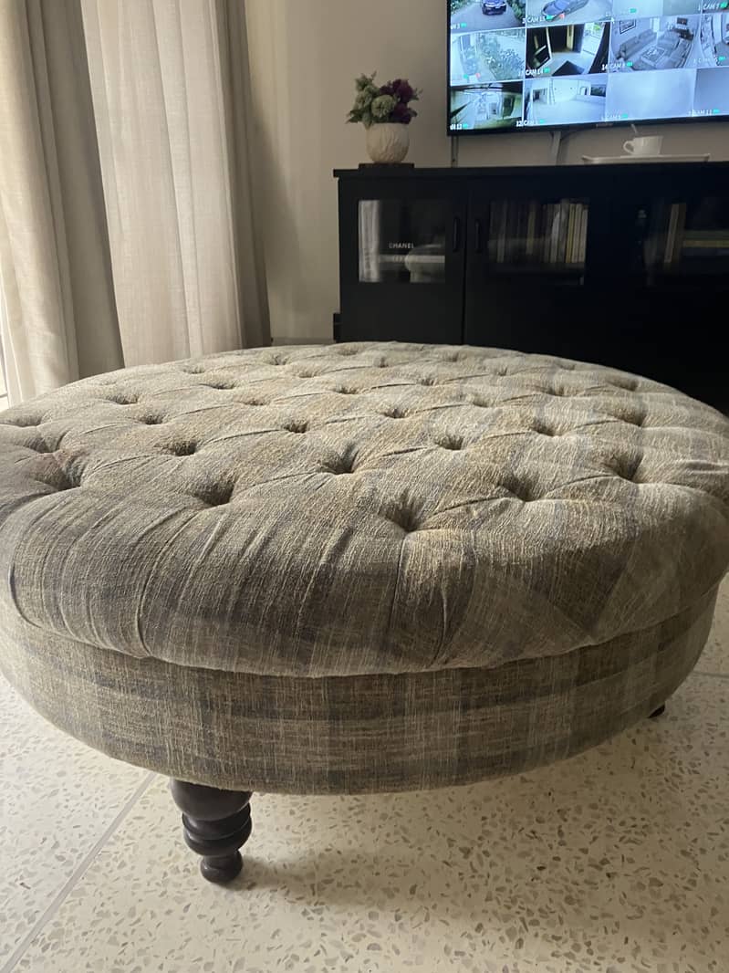 Used cushion center table 2