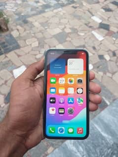 I phone 11 4gb256gb non pta urgent sale sim time available