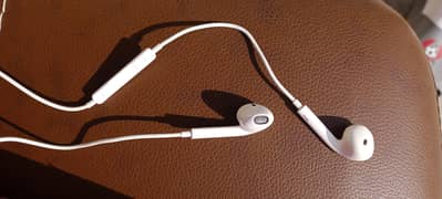 Iphone original wired Ear phones (imported)