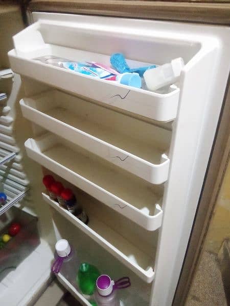 Dawlance fridge for sale 2 door 6