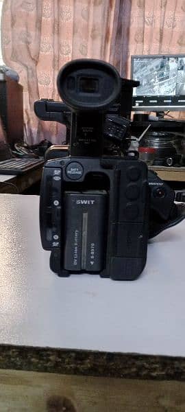 SONY Z90 4K + walki talki 2