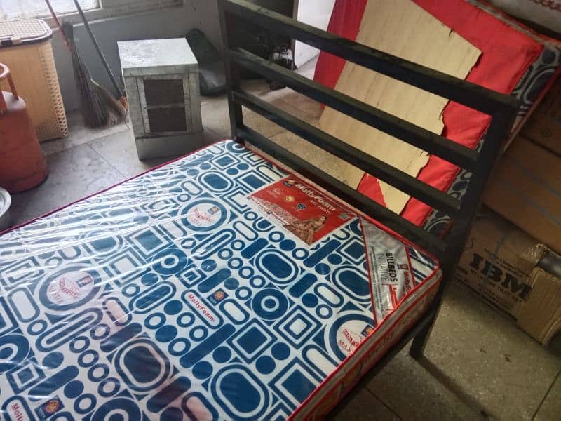 Iron bed set/bed set/single bed (two single bed) with metres 5