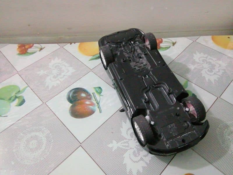 Toy Bentley die cast car 1:24 scale 6