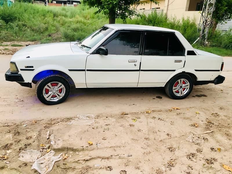 Toyota Corolla 1982 11