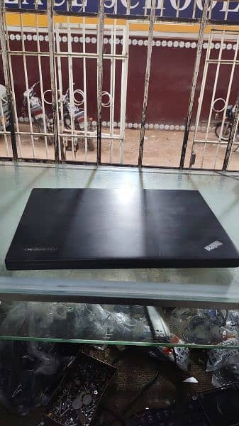 Lenovo Thinkpad x250 
i5 5th generation 0