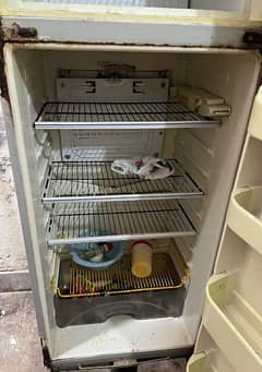 Dawlance Fridge In Good working Home used