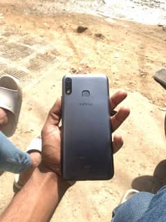 Infinix hot 8 lite all okay box missed