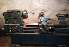 6.5 Feet Lathe machine We Deals in all kinds of Auto Mobile Machinery