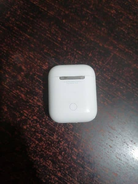 Original Apple Air pods for urgent sale 0