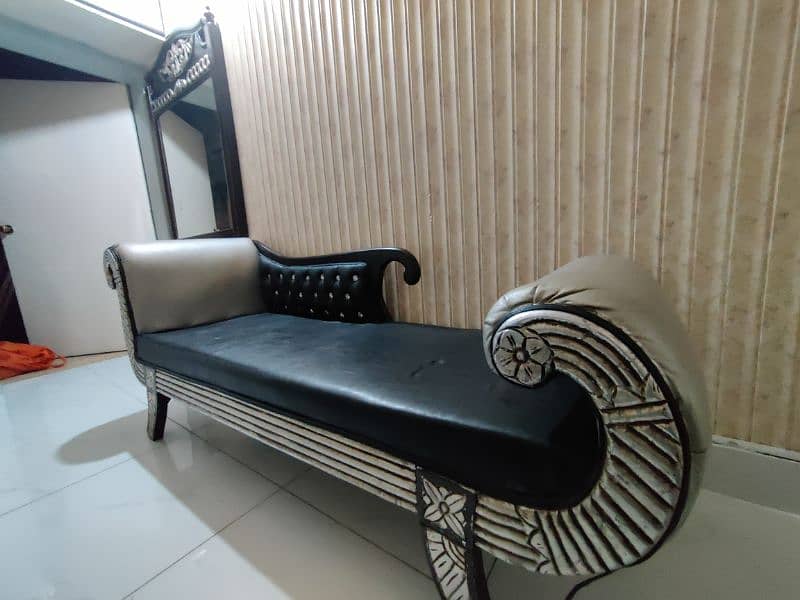 Dewan sofa 4