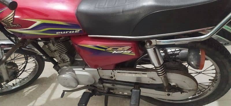 Honda 125 first owner sealed pack total original 1