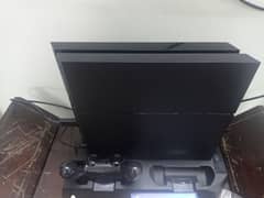 PS4 fat with controller and stand