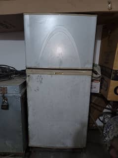 Dowlance frige for sale full size