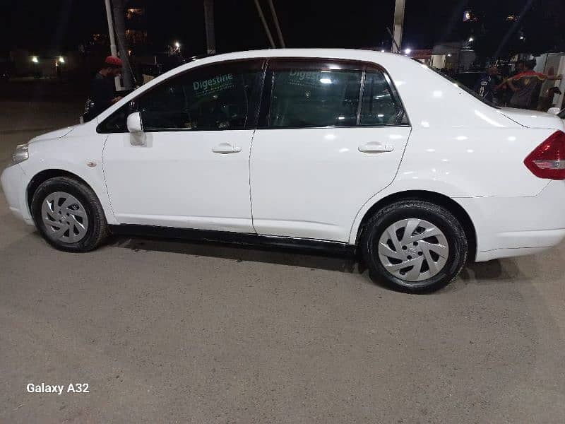 Nissan Tiida 2007 6