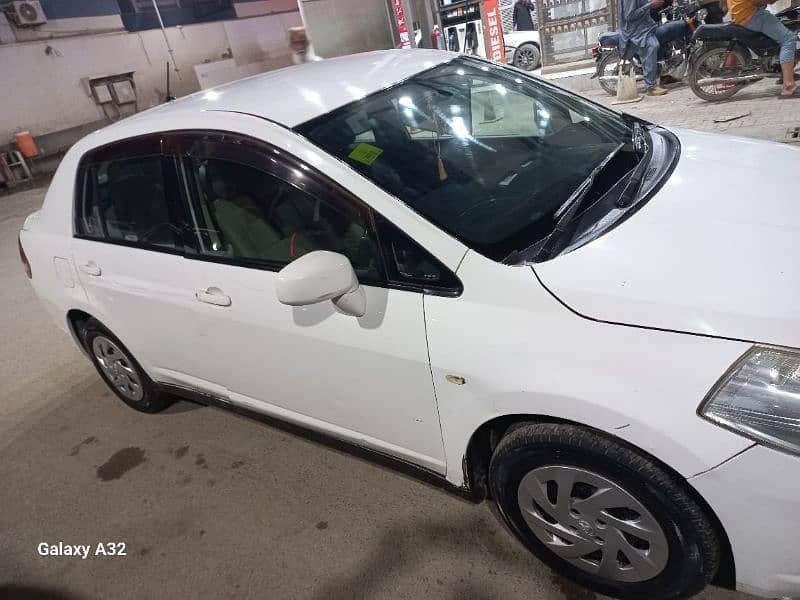 Nissan Tiida 2007 8