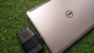 Dell ultra Slim Laptop i7 4th with ssd