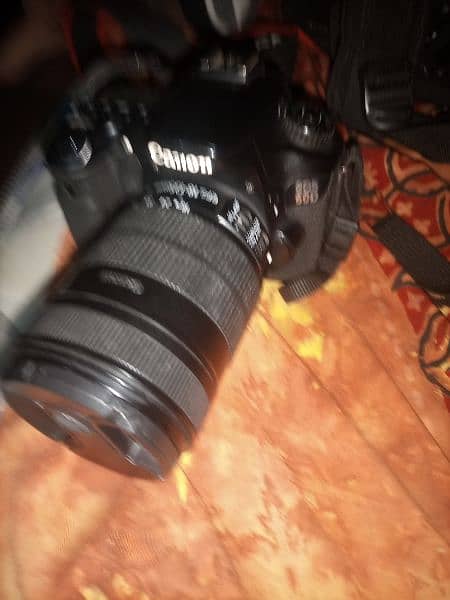 DSLR Canon 60D body kit with 18-135mm Lens 1