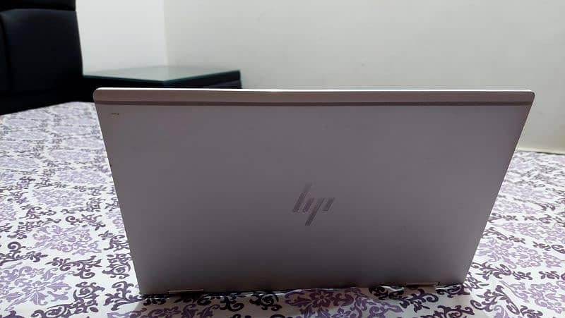 Elitebook 360,2 in 1,  i7, 8gen,  16 ram and 512 ssd 3