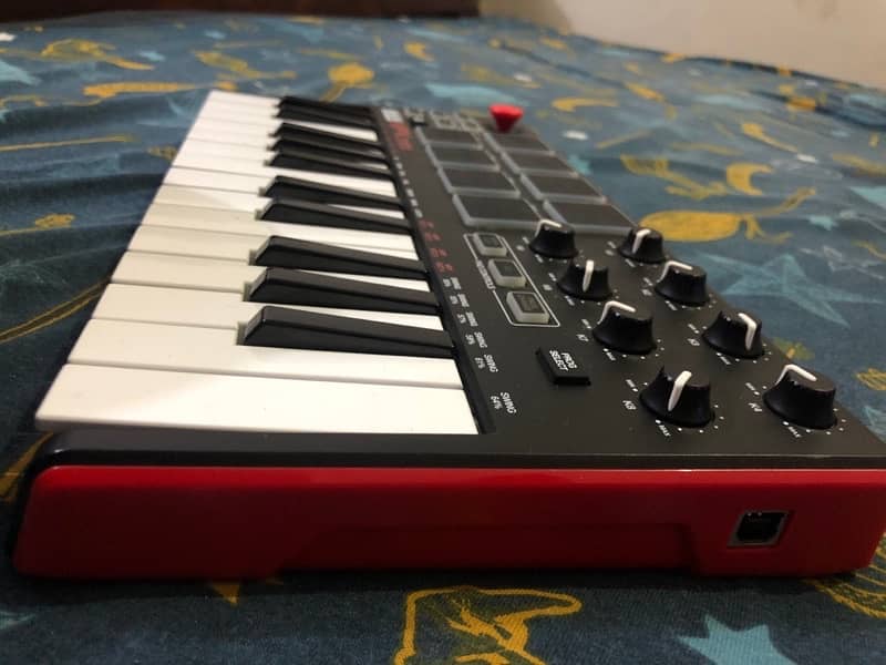 AKAI MPK mini 2