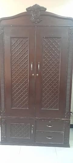 Wardrobe in Taali wood