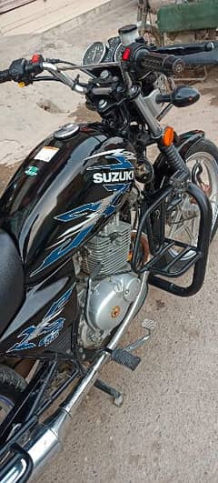 Suzuki GS 150 se